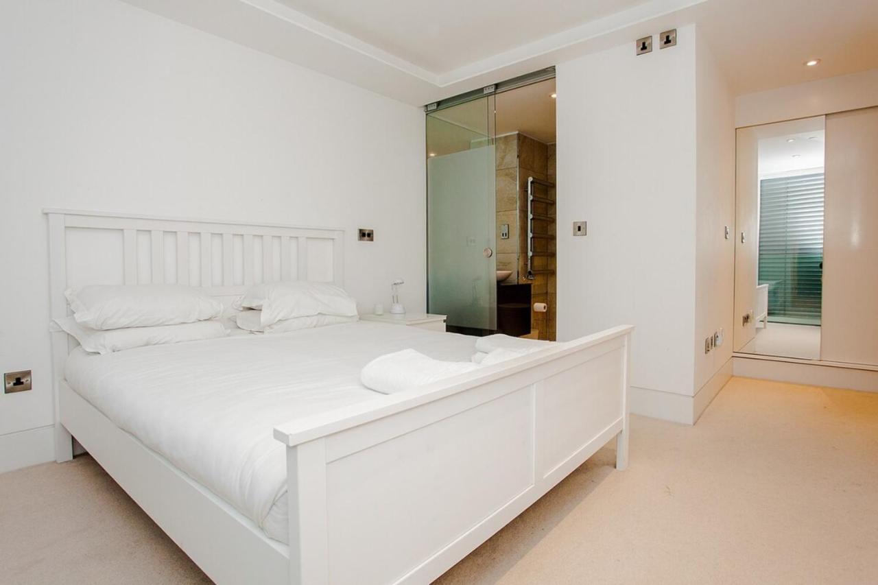 Apartament Beautiful Newly Renovated 2 Bed In Bank *