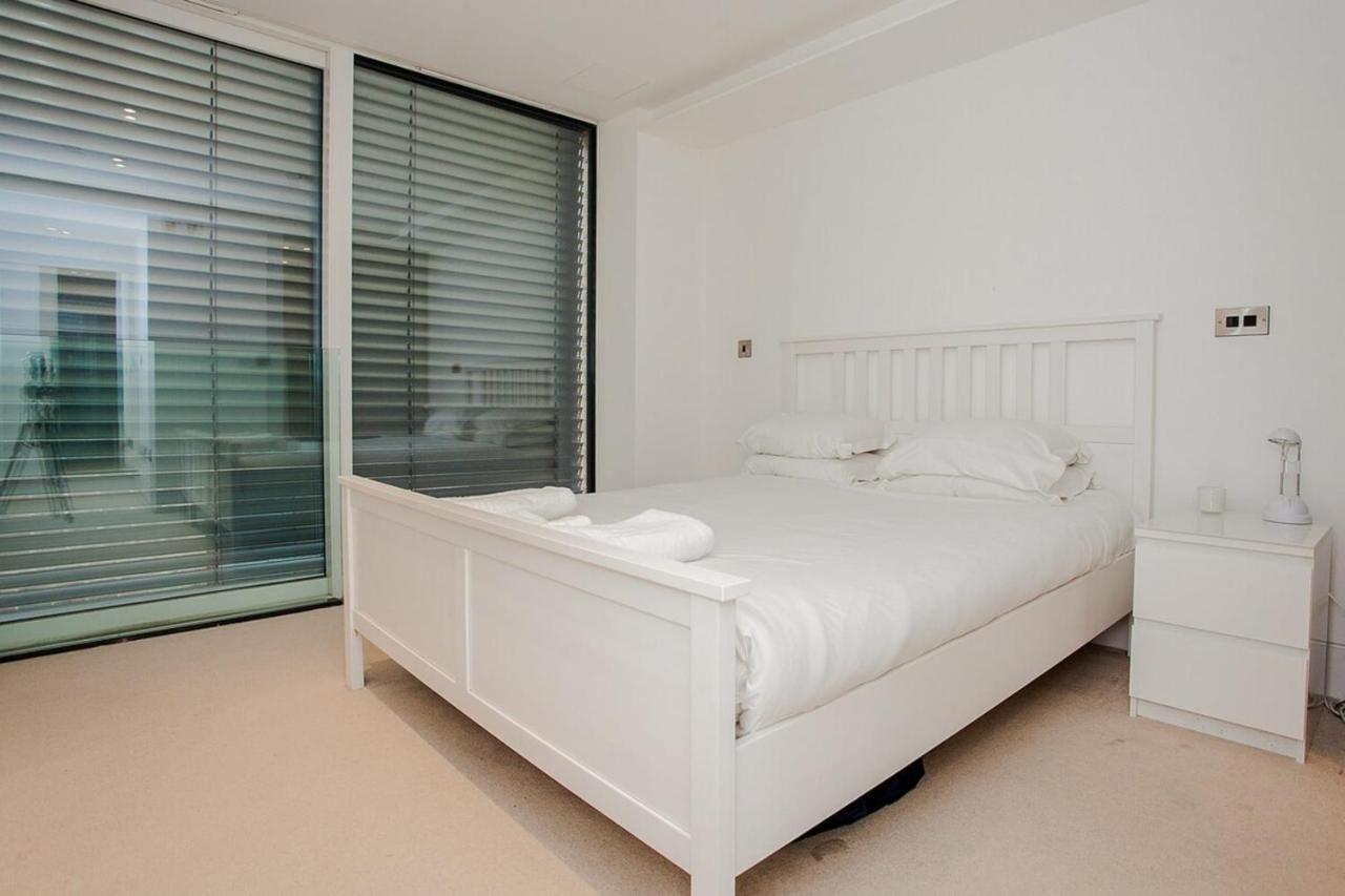 Beautiful Newly Renovated 2 Bed In Bank Apartament *